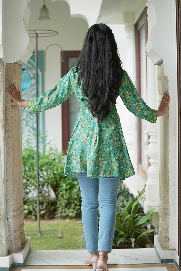 Women’s Floral Placement Printed A-Line Short Kurti - Image 2